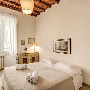  Appartamento Magenta Deluxe Fienaroli 1 Italia